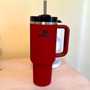 Stanley 40 oz w/handle